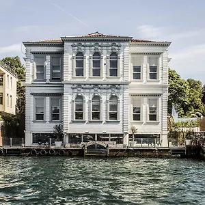 Bosphorus Palace Istanboel